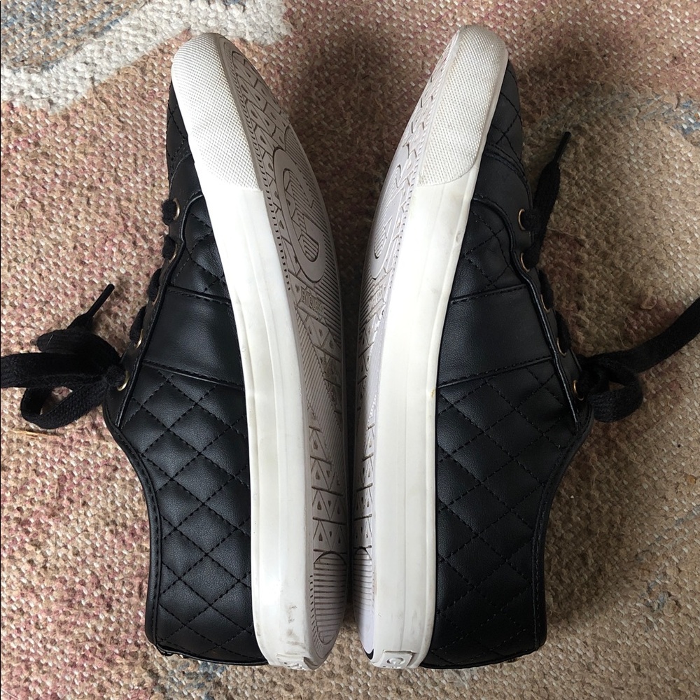 G by GUESS Backer 2 Black Quilted Fashion Sneakers Size 8.5 - Picture 5 of 9